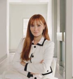 BAŞAK GÜMÜLCİNELİOĞLU