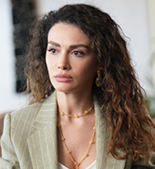 ÖZGE YAĞIZ